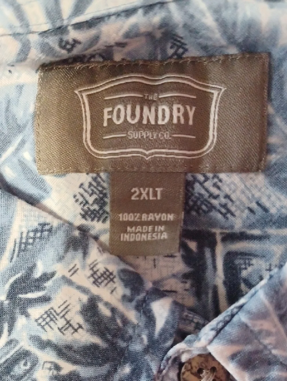 The Foundry Supply Co. Blue Short-Sleeve Tropical Flag Print Button-Down Shirt